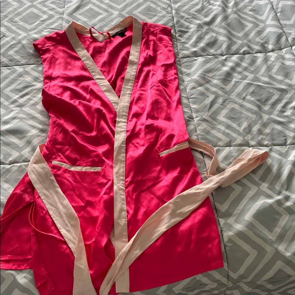 Victoria's Secret short robe, brand new without tags